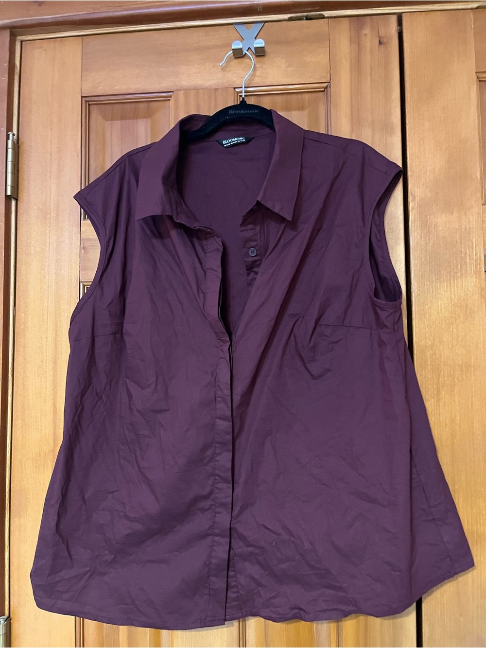 BloomChic Sleeveless Button-Down Shirt - Plum